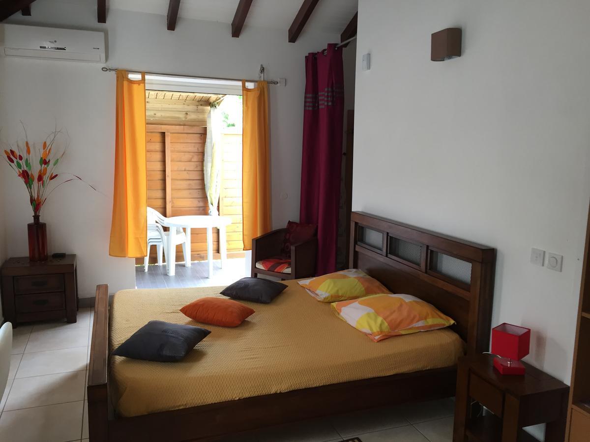 Le Saint Georges Bed and Breakfast Le Gosier  Esterno foto
